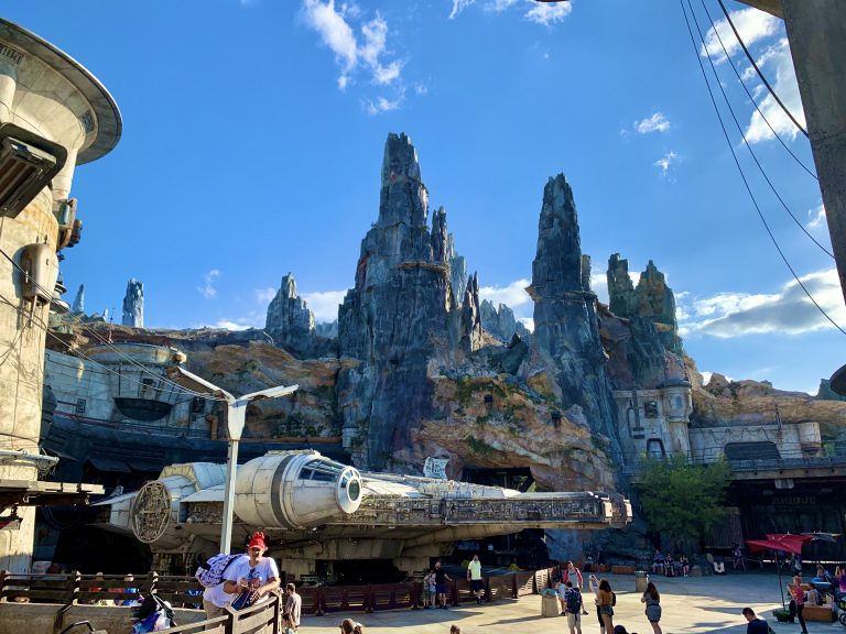 Star Wars Galaxy's Edge - Millennium Falcon