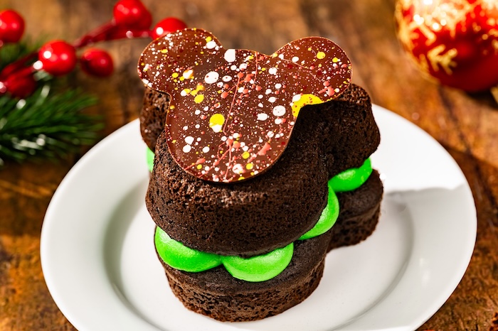Mickey's Very Merry Christmas Party at Disney World - Mickey Whoopie Pie